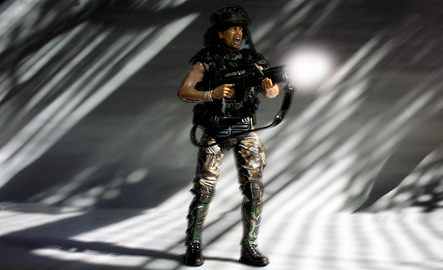 Hicks fires his weapon