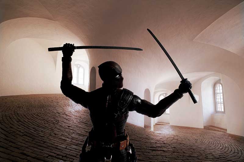 Deadpool with 2 swords